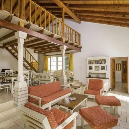 Sleeps 6 Pool Air Con Wifi Villa *