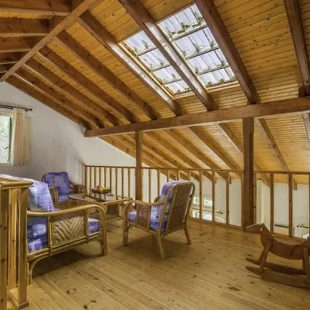 Villa Sleeps 6 Pool Air Con Wifi *