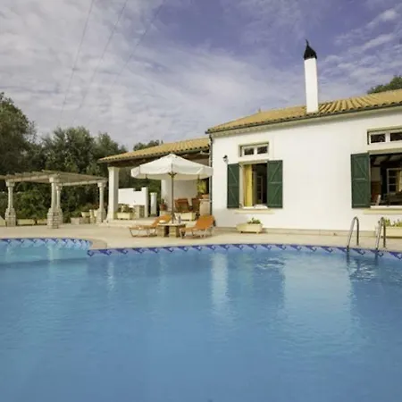 Βίλα Sleeps 6 Pool Air Con Wifi Μαγαζιά